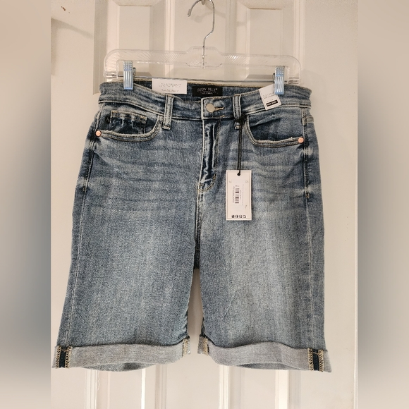 Judy Blue shorts - Picture 1 of 3